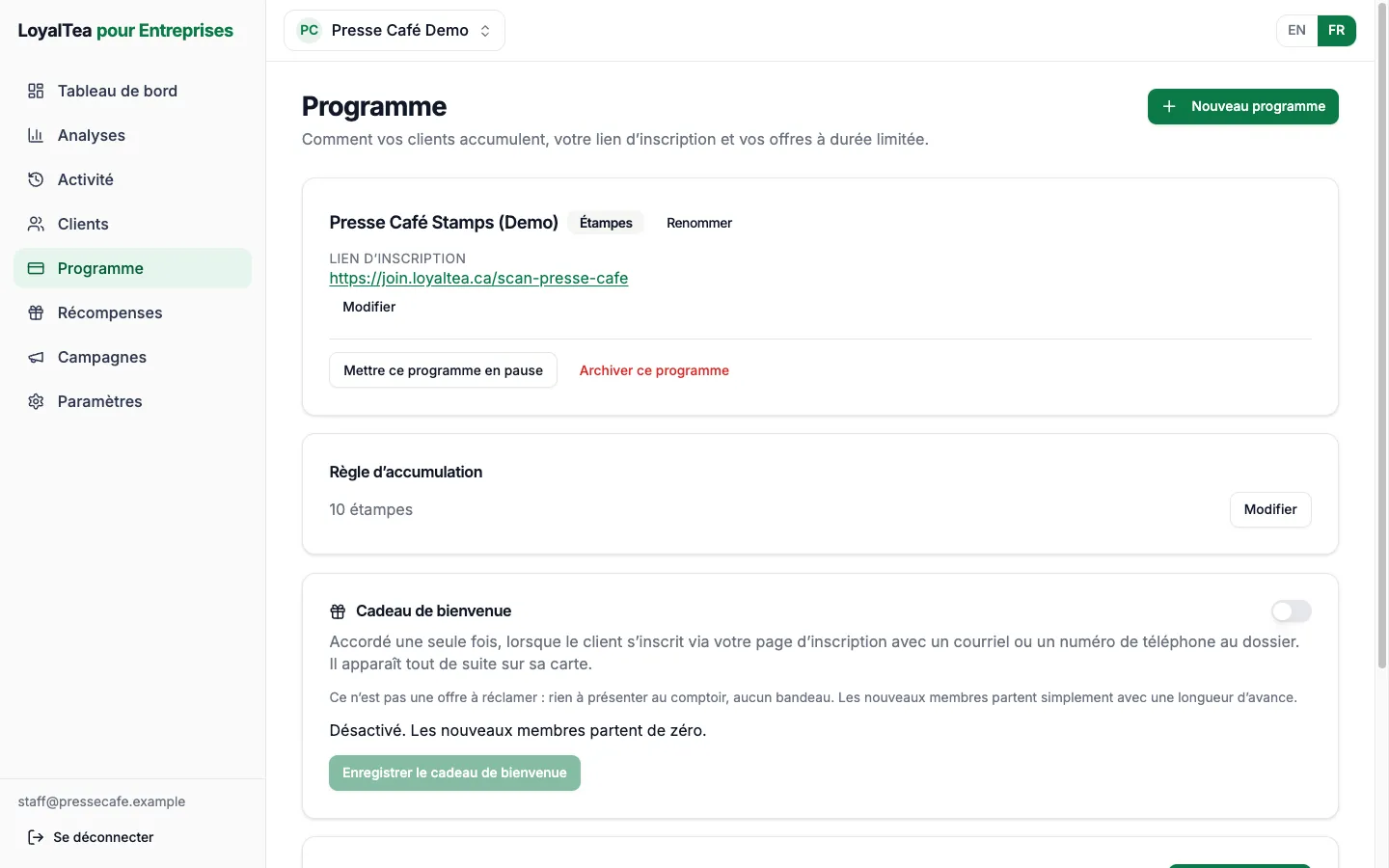 La page Programme du tableau de bord web LoyalTea, avec le lien d’inscription, la règle d’accumulation et le cadeau de bienvenue